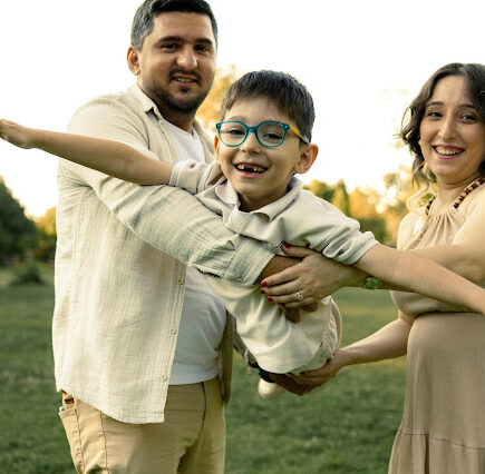 Helicopter Parenting: Are You Helping or Hovering? A Complete Guide to Balanced, Independent Kids