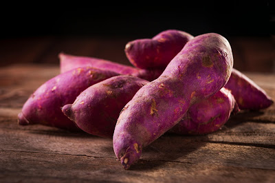 SWEET POTATOESHigh in beta-carotene (vitamin A) that supports skin and mucosal immunity.