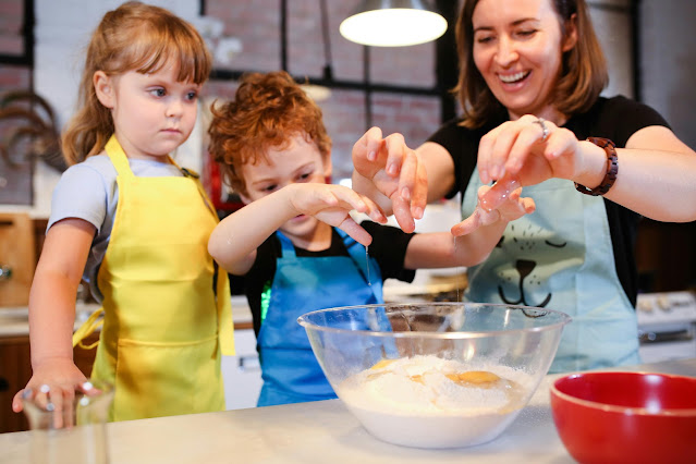 Weekend Treats: Fun Recipes Parents and Kids Can Bake Together