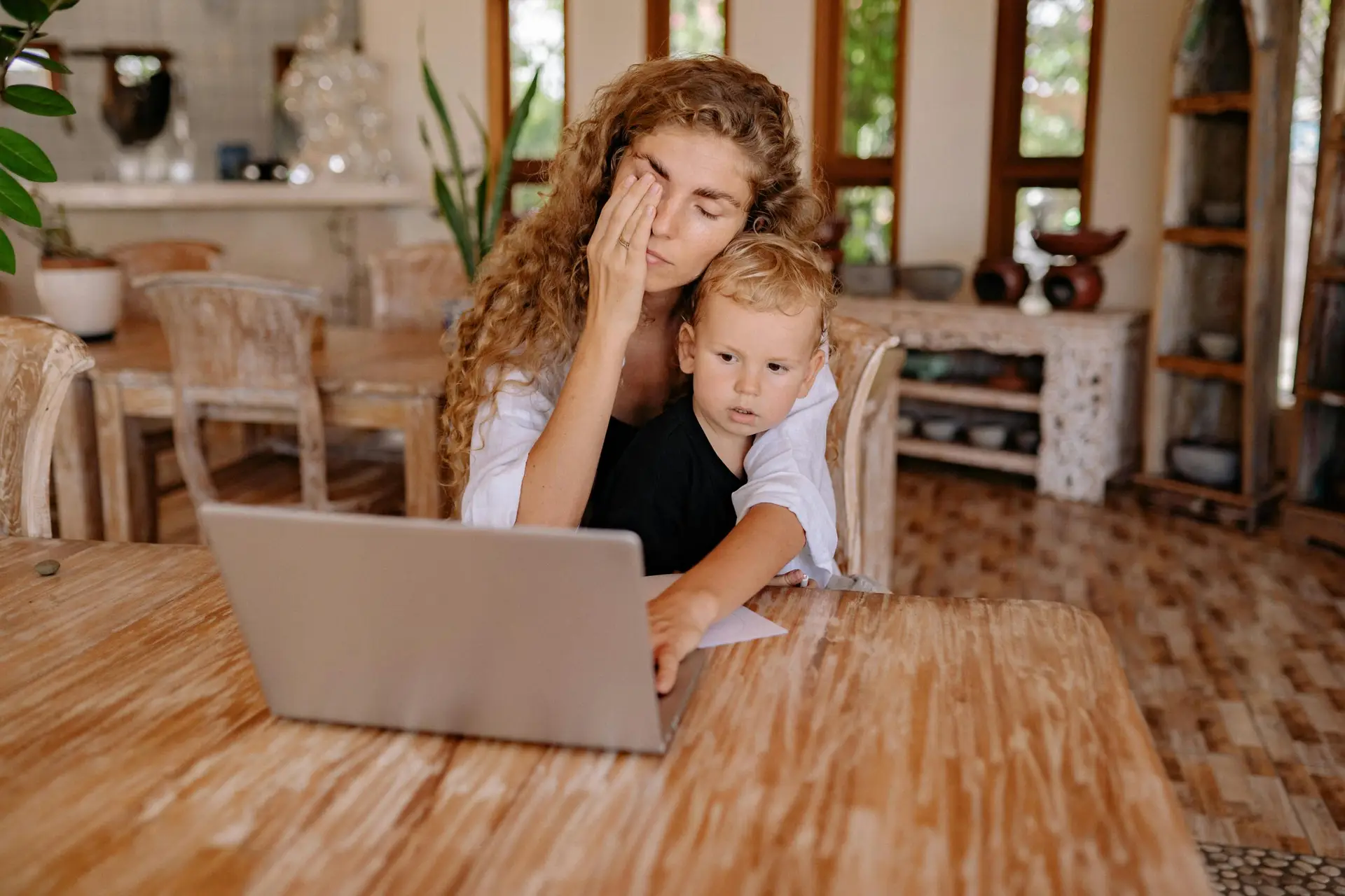 parent having no joy due to parental burnout